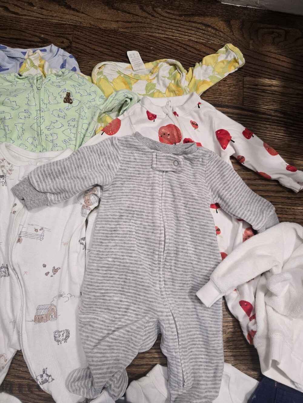 21 Piece Huge Newborn Boys Bundle - Picture 4 of 7